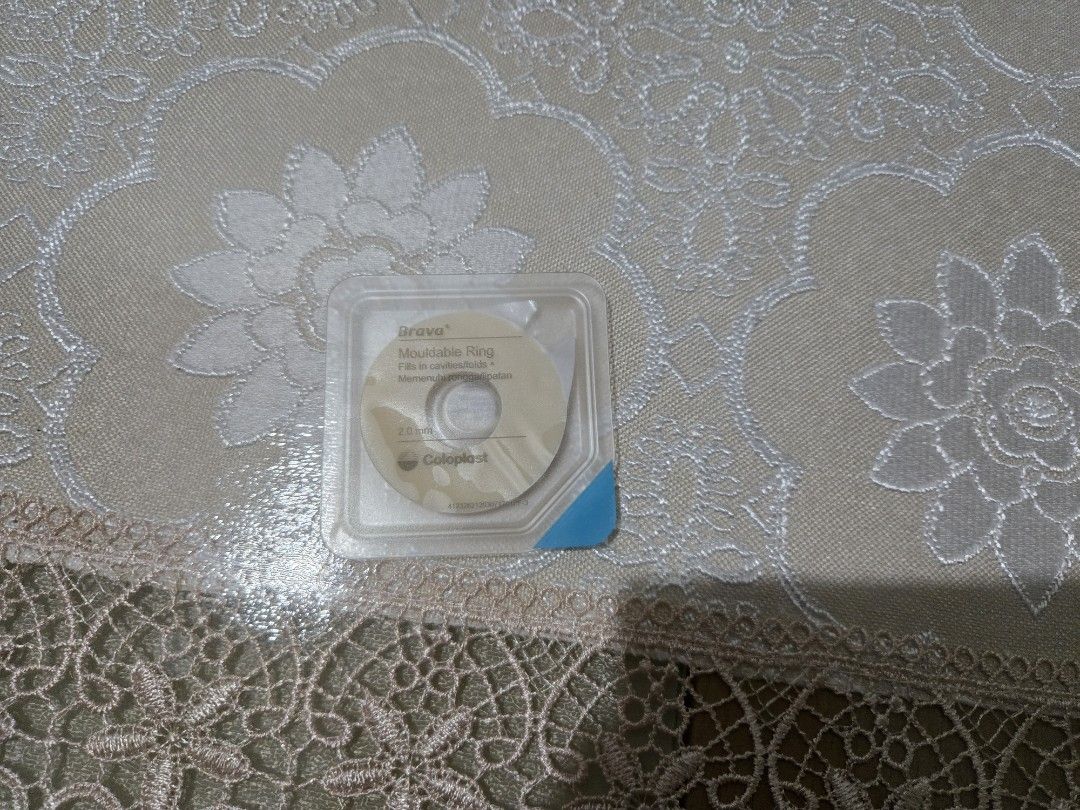 Moldable Ring (Category: Medical Supplies & Tools) located in Singapore. Submitted by shairazi_ (Listing ID 1370917422, Image 1). Description: loose packs 1 piece = $2 10 pieces = $20.