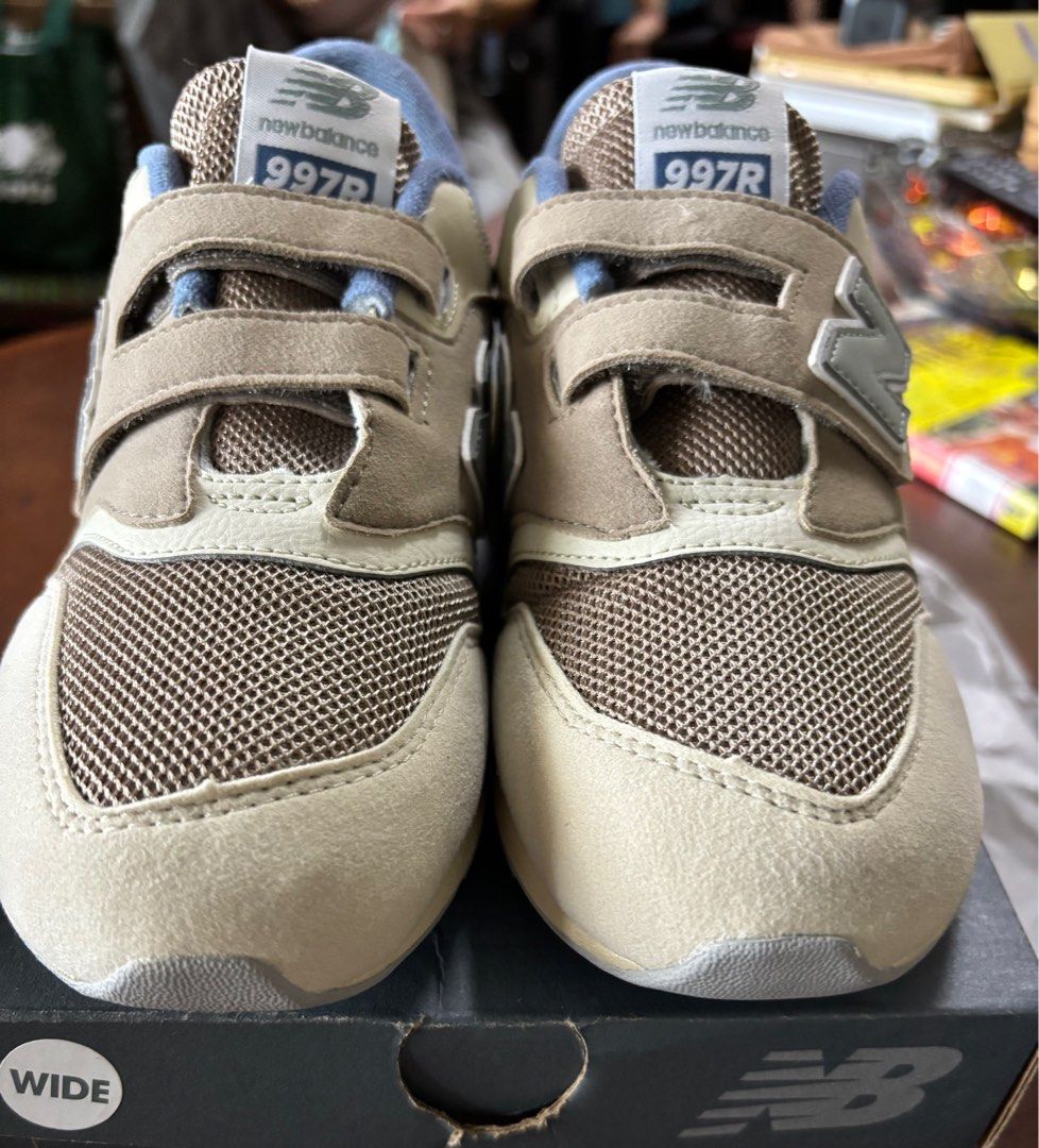 由 cyyang101063890 (刊登 ID 1370823210，圖片 2) 提交，位於 新竹市 (Hsinchu City) 的 New balance 997 尺寸： youth 3 (類別：嬰兒及兒童流行時尚)，說明：。