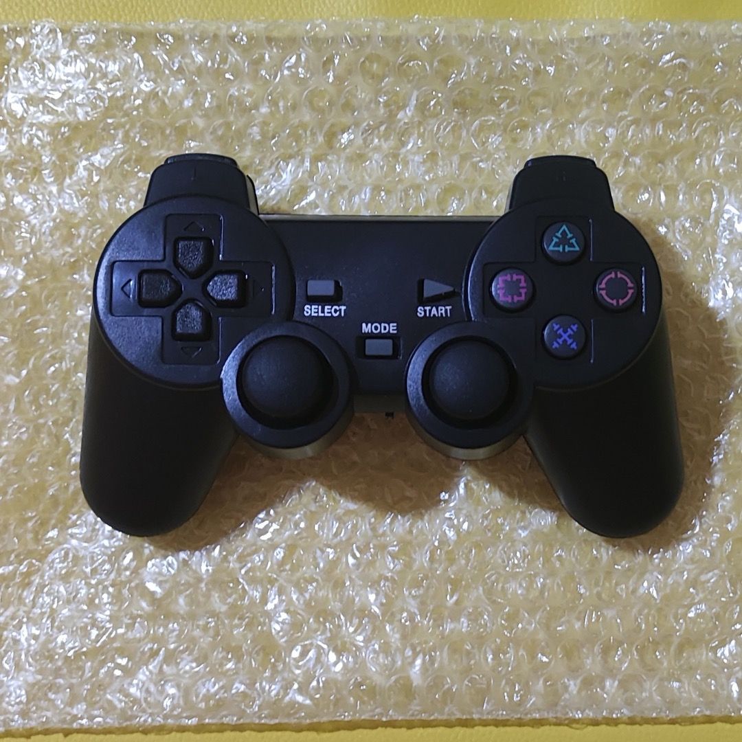 New Wireless 2.4G Gamepad Controller For PC/ ps2 / PS3/ TV Box/ Android Phone Joystick (Category: Controllers) located in Quezon City. Submitted by jakewinrat86766 (Listing ID 1370955329, Image 1). Description: New Wireless 2.4G Gamepad Controller For PC/ ps2 / PS3/ TV Box/ Android Phone Joystick New but receiver was lost. Not bluetooth. LOCATION: Meetup Malaria Metroplaza Mall North Caloocan City only. Pickup via Lalamove or any express courier 
