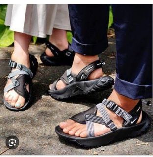 Nike Running Trail Sandals in Triple Black