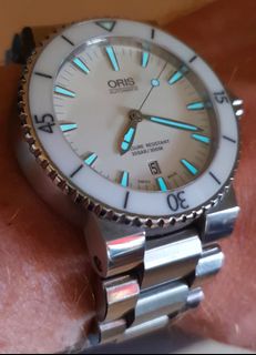 (Category: ) located in . Submitted by Watchism (Listing ID 1370850087, Image 1). Description: .