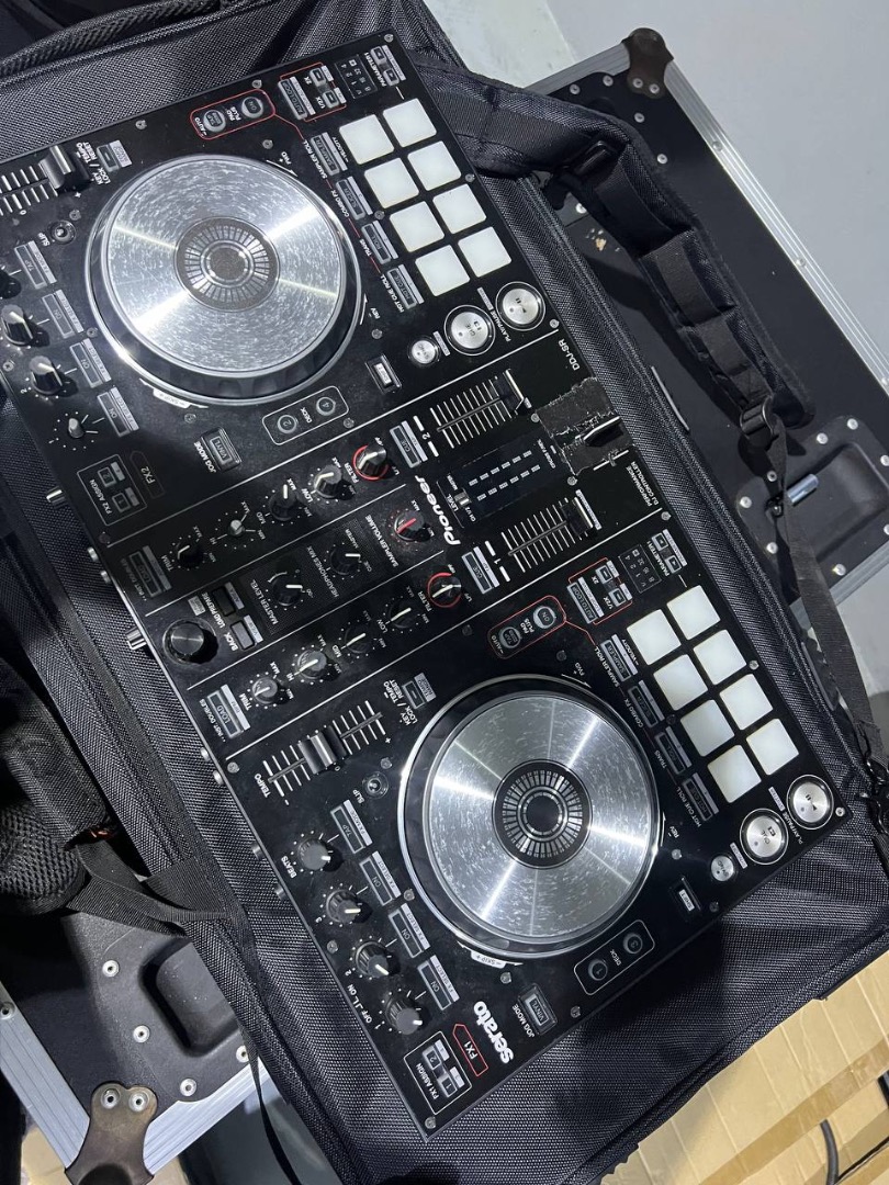 Pioneer DDJ -SR Controller, Audio, Other Audio Equipment on Carousell
