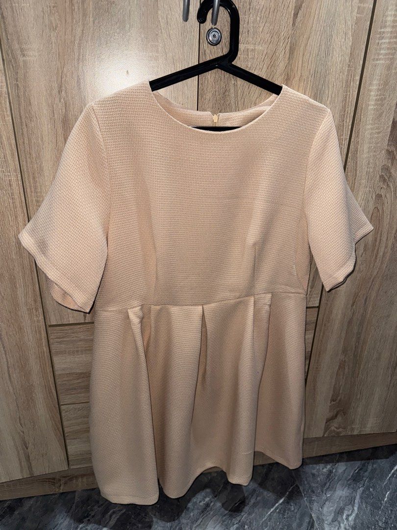 Plus Size Dazy Dress 2XL-3XL (Category: Dresses) located in Malabon City. Submitted by clover510 (Listing ID 1370848476, Image 1). Description: Never worn, just fitted and washed. Can fit 2XL-3XL MOP: Gcash LOCATION: Malabon/Pasay RFS: too big for me.