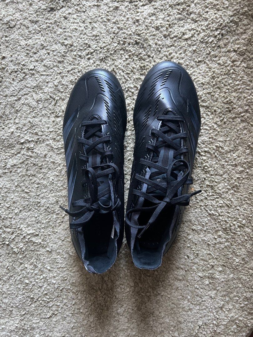 Predator (Category: Boots) located in Singapore. Submitted by 33214 (Listing ID 1370855398, Image 3). Description: Used once for indoor turf Price fixed No box, threw away .