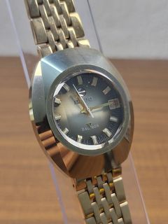 (Category: ) located in . Submitted by pen_and_watches (Listing ID 1370949468, Image 1). Description: .