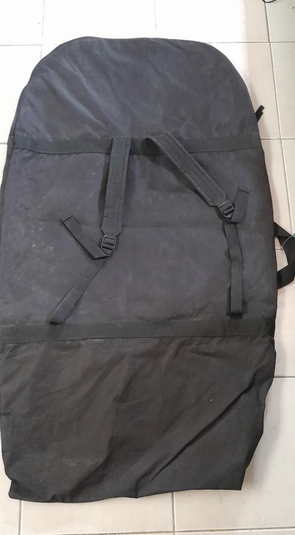 PRIDE daytrip surfing bodyboard bag (Category: Water Sports) located in Quezon City. Submitted by georgefrancis88 (Listing ID 1370906289, Image 2). Description: the daytrip bodyboard bag easily fits your board as well as fins wetsuit and towel in the front pocket. no issues QC commonwealth area .