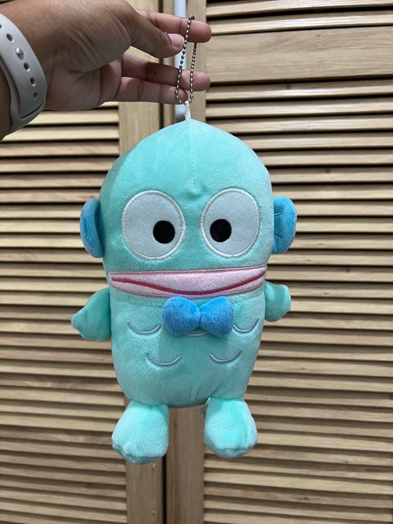 Sanrio Hangyodon Plush Stuffed Toy & Charms Bundle (Category: Plushies & Soft Toys) located in Quezon City. Submitted by prebyflo (Listing ID 1370910363, Image 2). Description: Hangyodon Bundle 1 pc. Hangyodon Big Plush Pouch (with zipper at the back) 2 pcs. Hangyodon Bag Charm 1 pc. Hangyodon Mini Figure All are in 8.5/10 condition Minor signs of usage But overall in very good condition!.