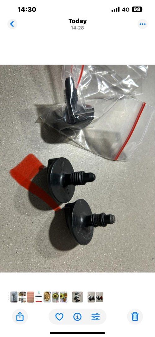 Saris knobs screw (Category: Parts & Accessories) located in Singapore. Submitted by sghandel (Listing ID 1370852041, Image 2). Description: If you see the ads means is available:) Best Price already Best Price $10 one pcs Worn out pcs - example only 😅 Deal Taman Jurong Area.
