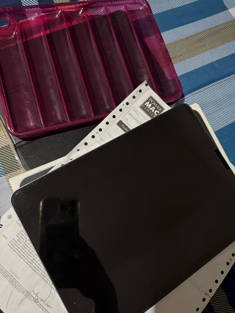 Selling ipad air 5th generation with receipt from apple (Category: iPad) located in Manila. Submitted by solestars (Listing ID 1370939187, Image 2). Description: Selling my ipad air 5th generation 64gb purple with receipt 100% smooth 100% scratchless 100% no issues gagamitin nalang❤️ What you see is what you get! For more info. Just text or call at 09177142503 Actual picture posted.