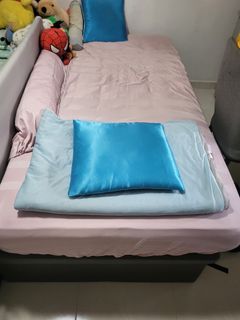 (Category: ) located in . Submitted by manda87 (Listing ID 1370856607, Image 1). Description: .