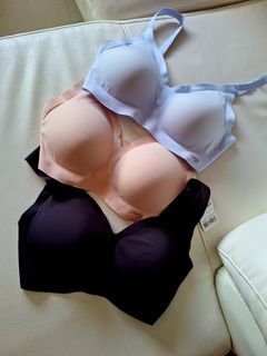 (Category: ) located in . Submitted by denim_blue (Listing ID 1370861878, Image 1). Description: .