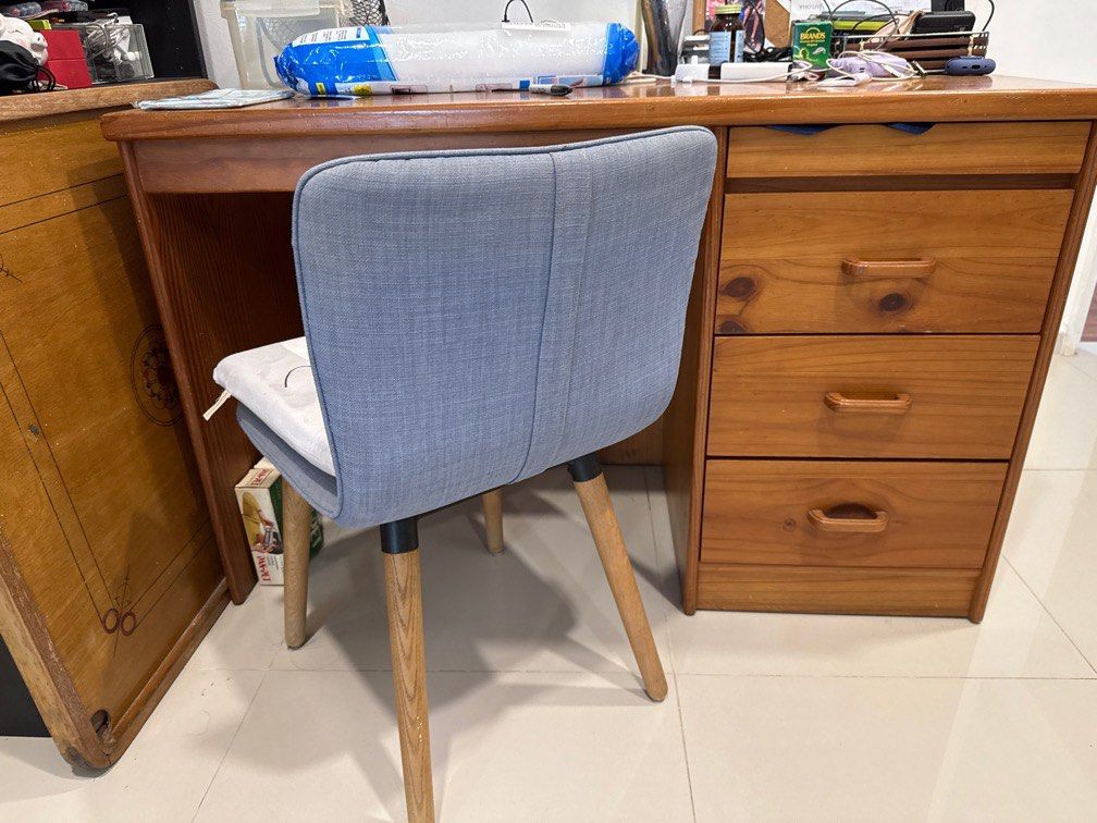 Solid pine table (Category: Tables & Sets) located in Singapore. Submitted by everything_green (Listing ID 1370832189, Image 1). Description: Well used . Solid timber pine. Price negotiable .