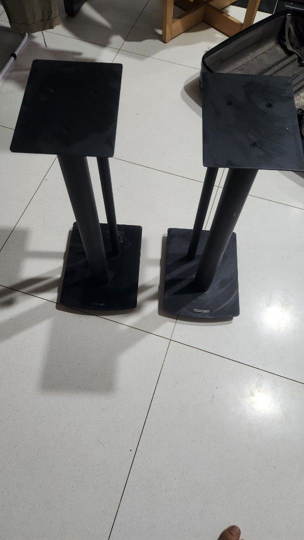 Speaker stands63205796950146111