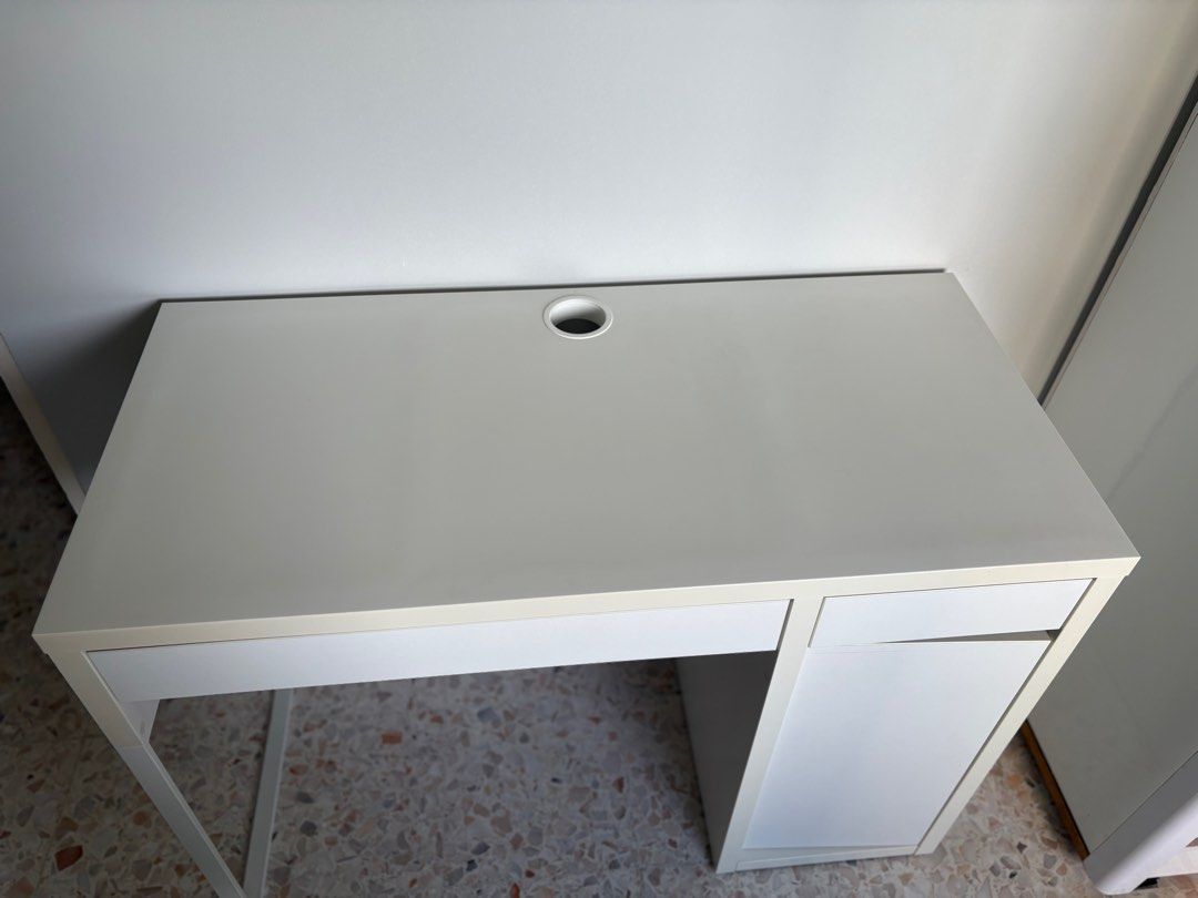 Study Table (Category: Tables & Sets) located in Singapore. Submitted by finestchoice (Listing ID 1370882172, Image 2). Description: Length 150cm Height 30cm Width 50cm If can collect today I am letting go for half the $30 .