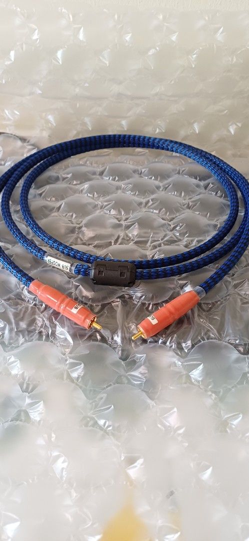 SUBWOOFER LFE ( Low Frequency Effect) Audio Hi-Fi Interconnect Cable (Category: Soundbars, Speakers & Amplifiers) located in Singapore. Submitted by eartaudio (Listing ID 1370837862, Image 2). Description: SUBWOOFER LFE ( Low Frequency Effect) Audio Hi-Fi Interconnect ( Local hand crafted products) Highly braided shielded alu foil insulation wrapped cotton material durable protection jacket sleeve Excellent rejection annoying hum and buzz!!!!!!! 