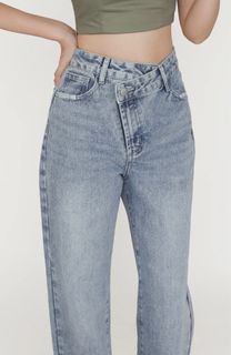 (Category: ) located in . Submitted by shopfazk (Listing ID 1370958047, Image 1). Description: .