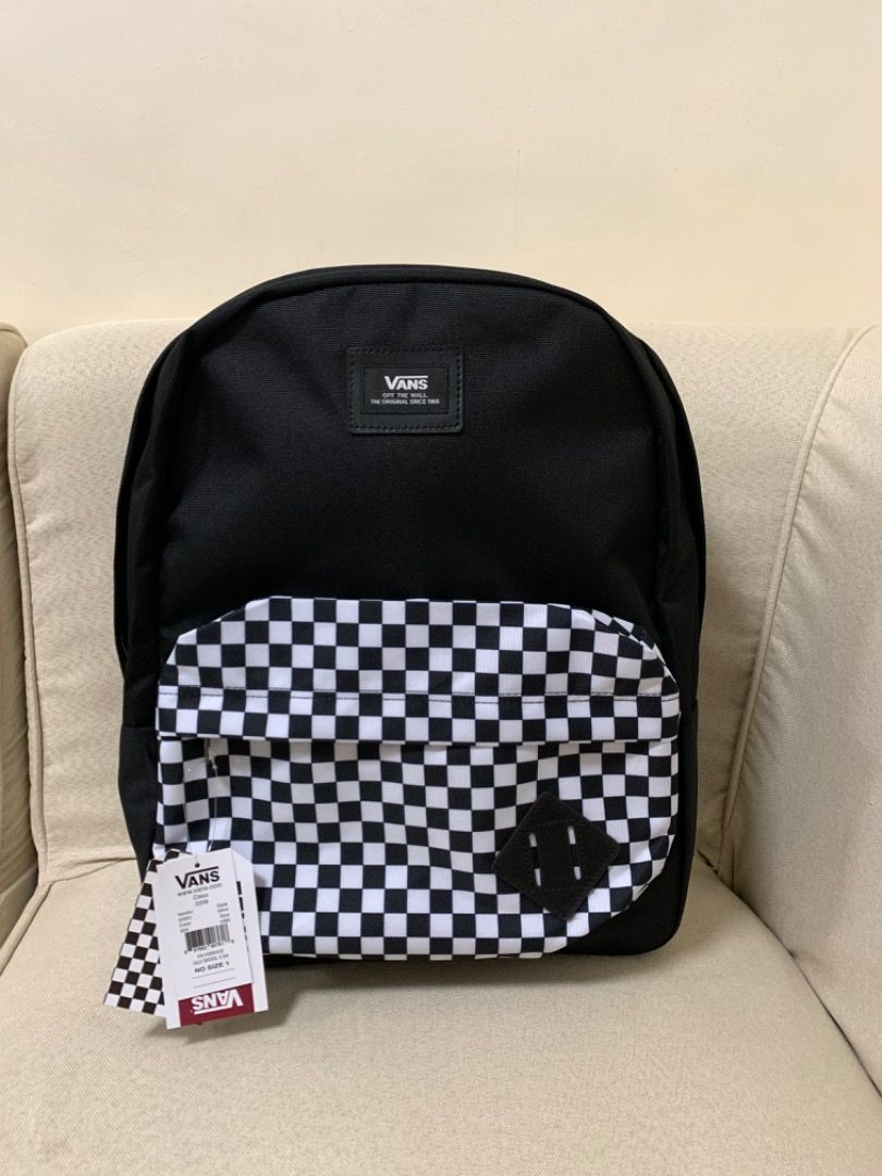 Vans backpack (Category: Backpacks) located in Manila. Submitted by zzlcmnds (Listing ID 1370951153, Image 1). Description: Brand new and orig Mall price is 3k Selling for only 1,800.