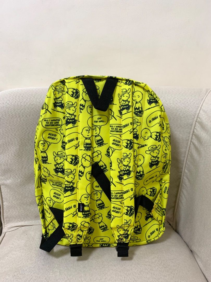 Vans backpack (Category: Backpacks) located in Manila. Submitted by zzlcmnds (Listing ID 1370956527, Image 2). Description: Brand new and original 22 liters Waterproof .