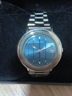 (Category: ) located in . Submitted by watchcollector184 (Listing ID 1370928113, Image 1). Description: .