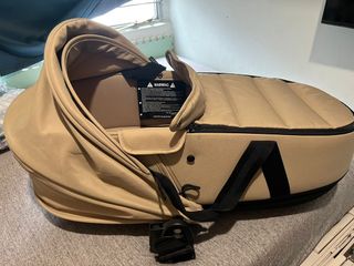 （分類：）位於 。 由 ericlam152 提交（商品編號 1370850469，圖片 1）。簡介： 。