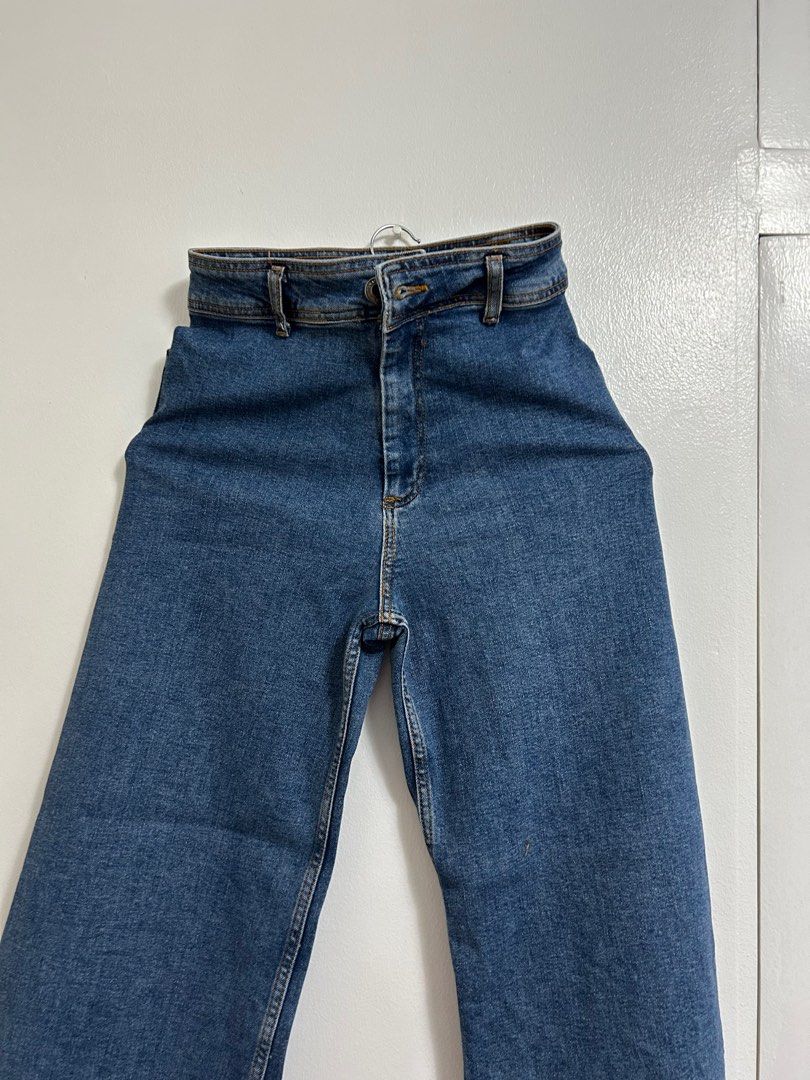 Zara Jeans (Category: Jeans) located in Manila. Submitted by undergrace (Listing ID 1370962896, Image 2). Description: Super fave .