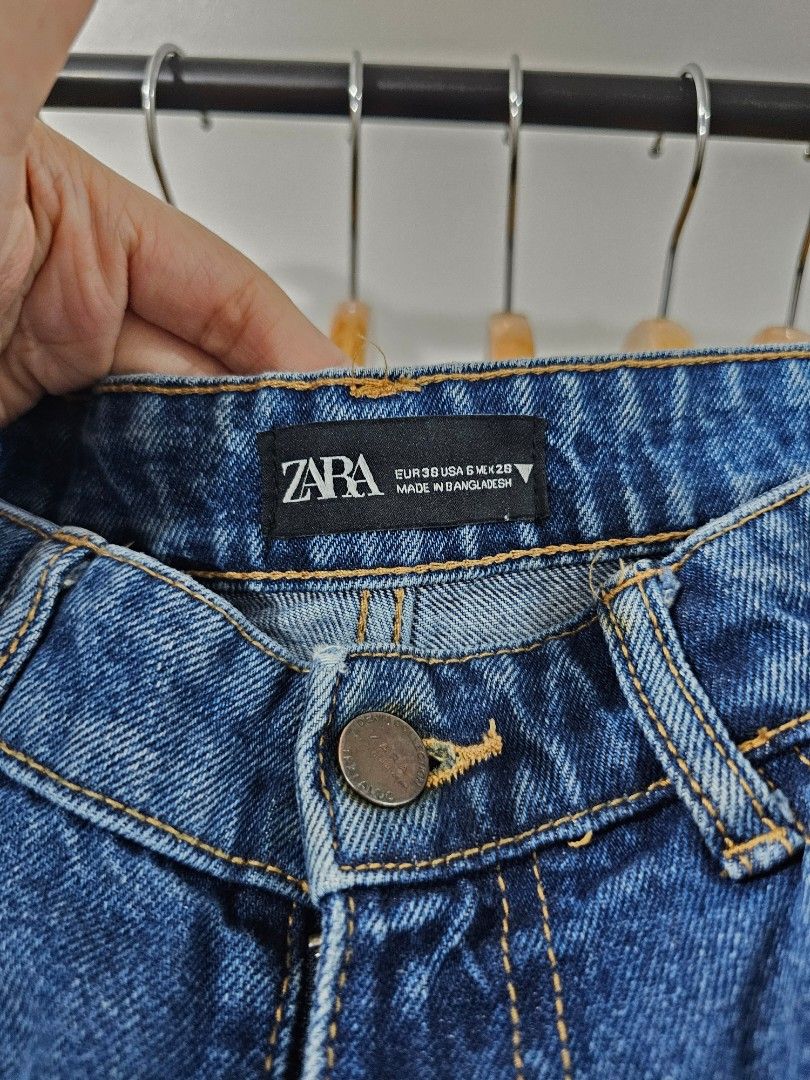 z.ara Denim Jeans (Category: Jeans) located in Makati City. Submitted by kathsclosetdeclutter (Listing ID 1370957144, Image 2). Description: bought from 🍊. around 550 ata. color is nice. no flaws. I had the hem adjusted to my 5'2 height. waist is 14" laid flat will fit 26 to 28 (no stretch).