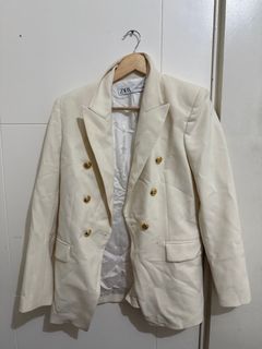 (Category: ) located in . Submitted by cdcloset (Listing ID 1370836817, Image 1). Description: .