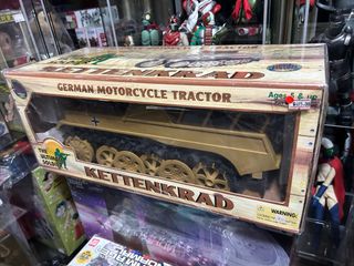(Category: ) located in . Submitted by toyleisure (Listing ID 1371002931, Image 1). Description: .