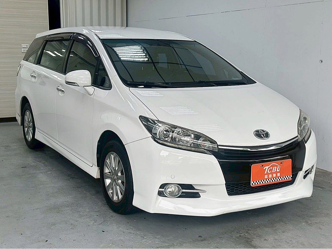 由 sz7iqzrh9y (刊登 ID 1371031209，圖片 1) 提交，位於 桃園市 (Taoyuan) 的 絕版七人座休旅2013豐田 WISH 2.0 E-HI款 IKEY,後座出風口 (類別：汽車出售)，說明：#新入庫 絕版稀有七人座,載人載貨都好用 一手原鈑件認證美車,客貨兩用超大空間 2013豐田 WISH 2.0 E-HI款 IKEY,後座出風口,恆溫,影音,定速, 🉑車換車🉑全額貸🉑低月付 ☎️速洽：0952282558阿俊（同賴） #歡迎調做助攻轉介紹 #貸款諮詢 #高價估車 #原融代償 #新車貸款。