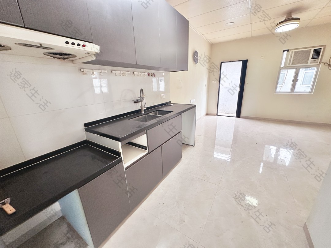 Giant 2-bedroom at Yuen Long Station from $650063438550698371112