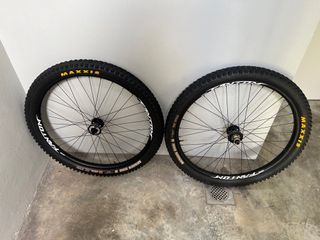 (Category: ) located in . Submitted by yourbikeguy (Listing ID 1371037392, Image 1). Description: .