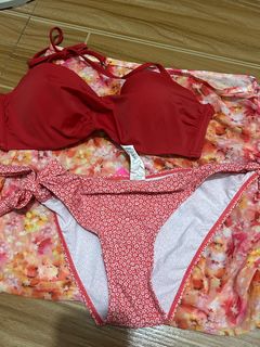 (Category: ) located in . Submitted by amberwardrobe (Listing ID 1371107020, Image 1). Description: .