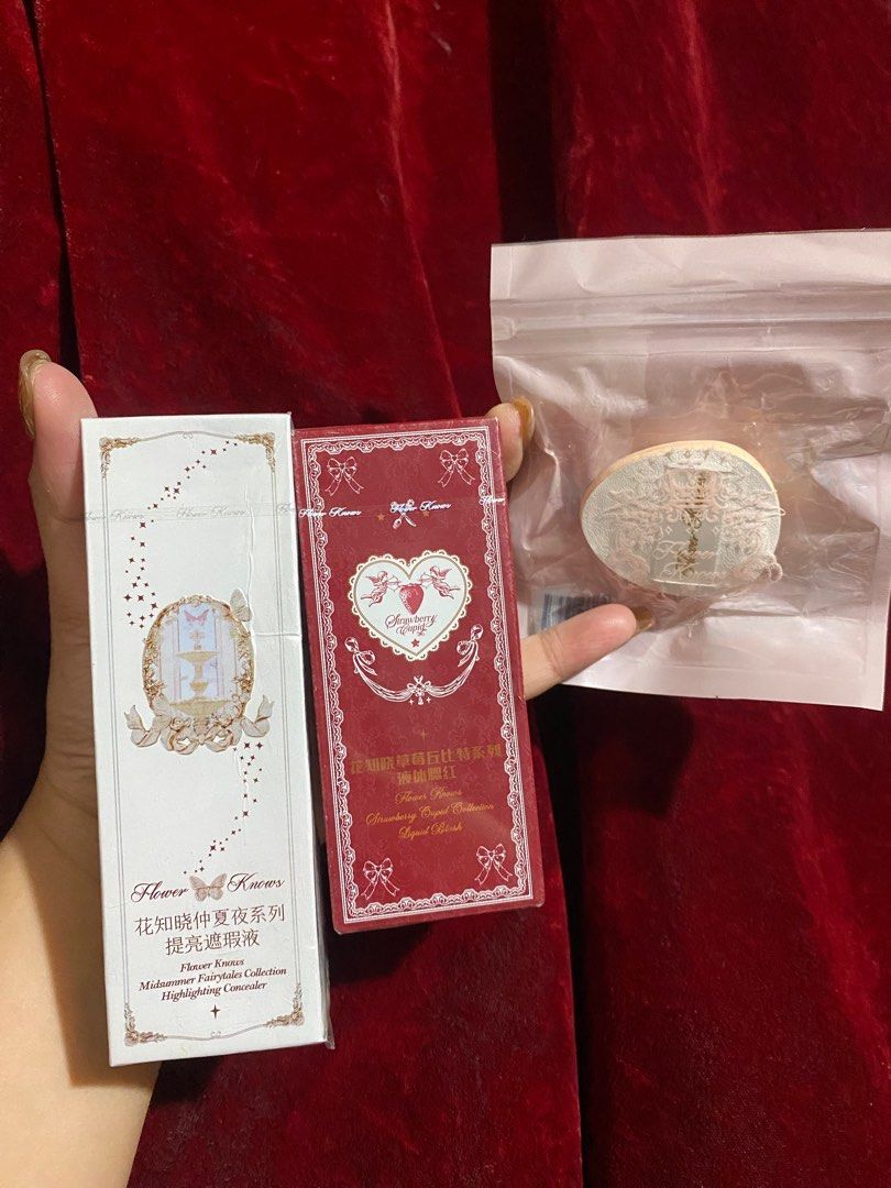 [3 PCS] Flower Knows Bundle TAKE ALL BRANDNEW & SEALED (Read description) (Category: Makeup) located in Manila. Submitted by sweetcinnamon13 (Listing ID 1370979276, Image 1). Description: 3 pcs for only 1k pesos na! •BRANDNEW AND SEALED •Authentic (can scan barcode) — Midsummer Fairytales Concealer - #VA03 • Suitable for yellow and white skin, applied to acne scars Click to cover, or have a darker skin tone Used as a brightening solution. — Straw
