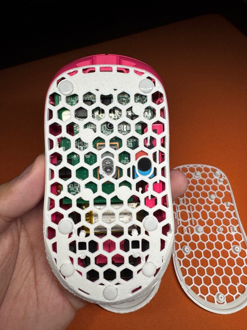 3d Printed Base for Logitech Superlight 1 (Category: Mouse & Mousepads) located in Singapore. Submitted by thezix (Listing ID 1371164042, Image 3). Description: 3d Printed Base for Logitech Superlight 1 - Only fits for Superlight 1. - Slightly rough print, but does not affect fit. 1 for $10 2 for $15 Meet ups at Boon lay mrt .