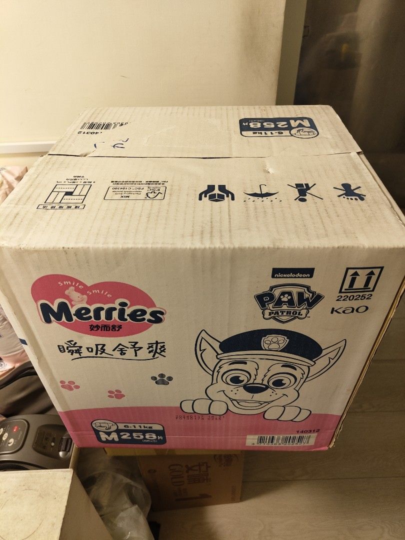 由 hank798164172 (刊登 ID 1371021902，圖片 1) 提交，位於 新北市 (New Taipei) 的 妙而舒 瞬吸舒爽紙尿褲 汪汪隊 限定款 M號 258片 (類別：尿片及濕紙巾)，說明：全新M尿布。