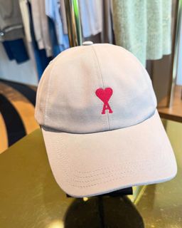 (Category: ) located in . Submitted by miqboutique (Listing ID 1371098403, Image 1). Description: .