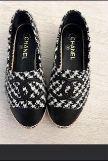 (Category: ) located in . Submitted by glamspring (Listing ID 1371079239, Image 1). Description: .