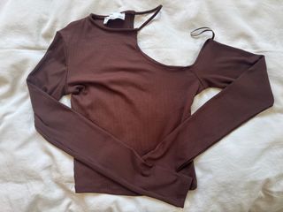 (Category: ) located in . Submitted by kewlclothes (Listing ID 1371027501, Image 1). Description: .