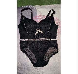 (Category: ) located in . Submitted by jesslingeriescollection (Listing ID 1371162463, Image 1). Description: .