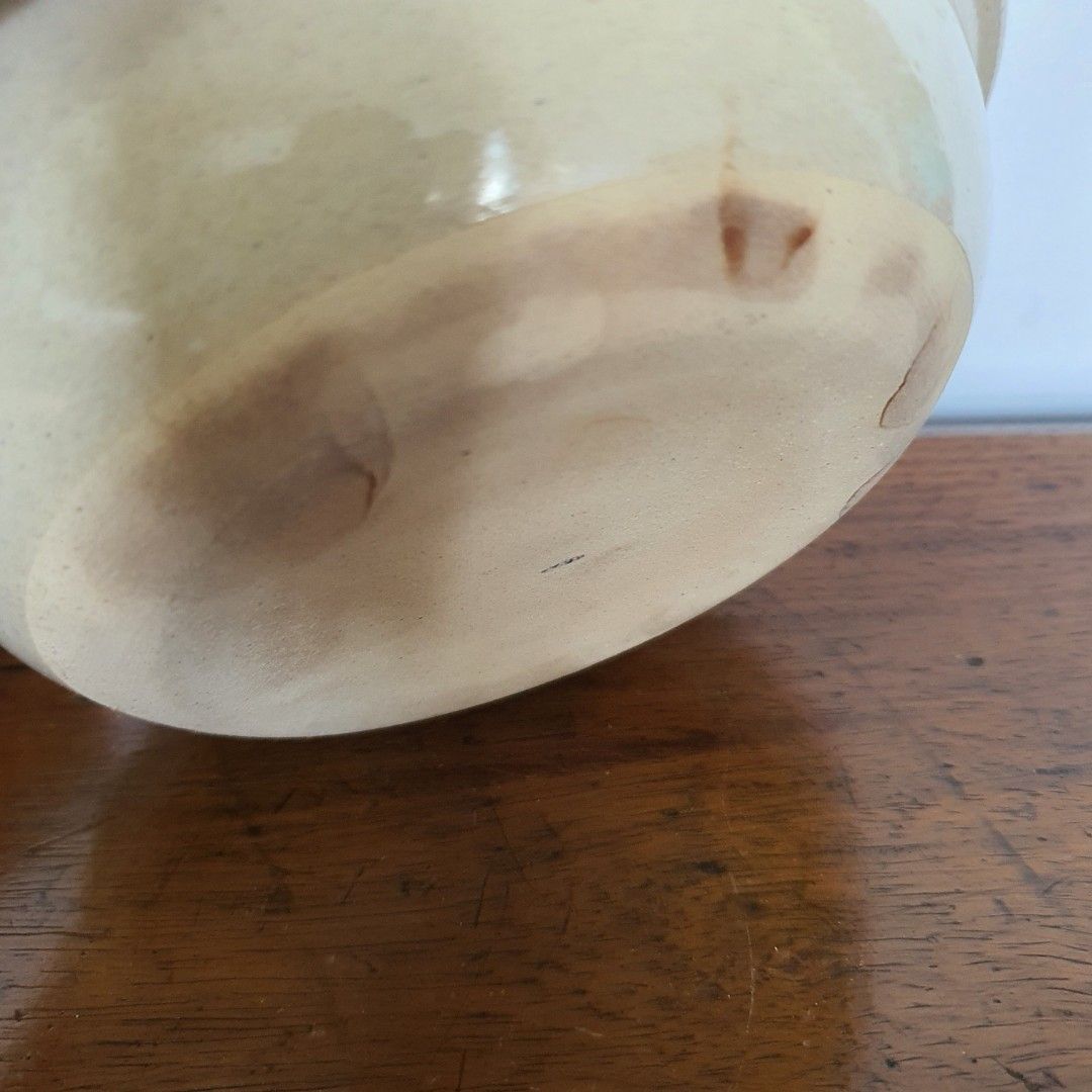 Claypot (Category: Cookware & Accessories) located in Pasig City. Submitted by chimsco (Listing ID 1371054951, Image 3). Description: claypot with firemarks rfs: no longer needed. purchased from an online store during lockdown, pandemic time location at ortigas shipping c/o buyer can send video upon request.
