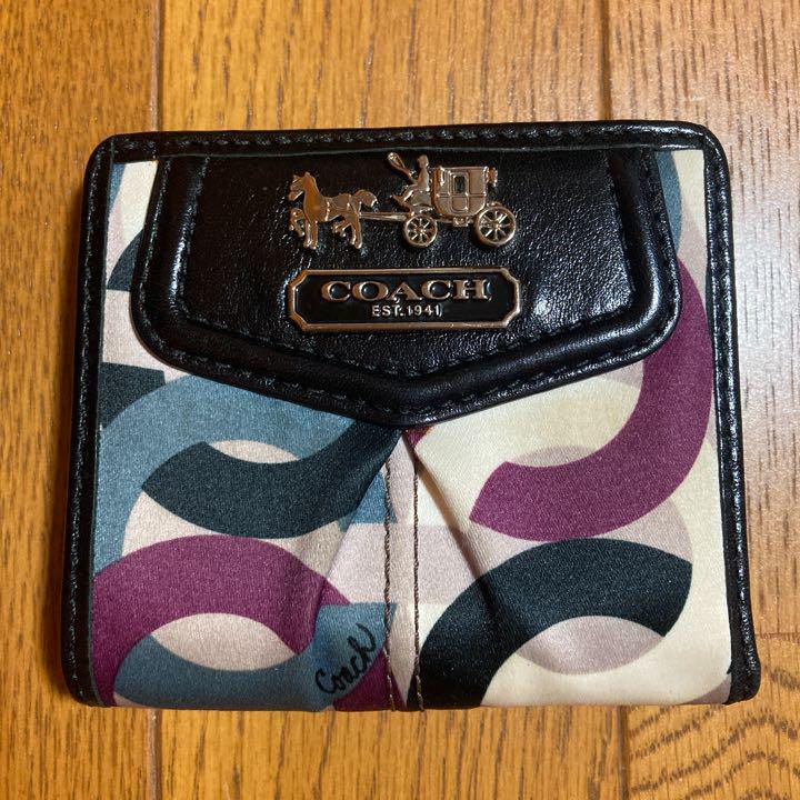 COACH Madison Graphic Op Art Audrey Bi-fold Small Wallet, Purple Black ...