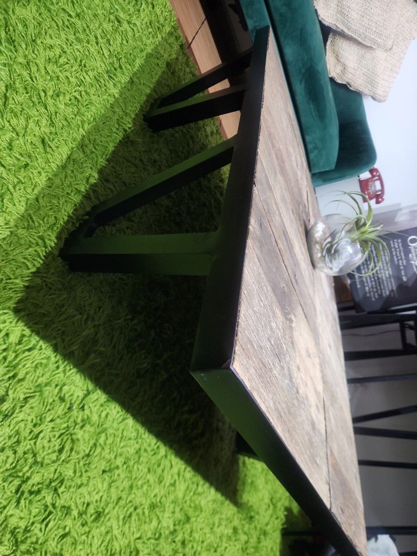 Coffee Table (Category: Tables & Sets) located in Singapore. Submitted by hotstuffing (Listing ID 1370995113, Image 2). Description: solid and well maintain coffee table .suit indoor or outdoor setting. selling cheap.measurement 110x80x33.