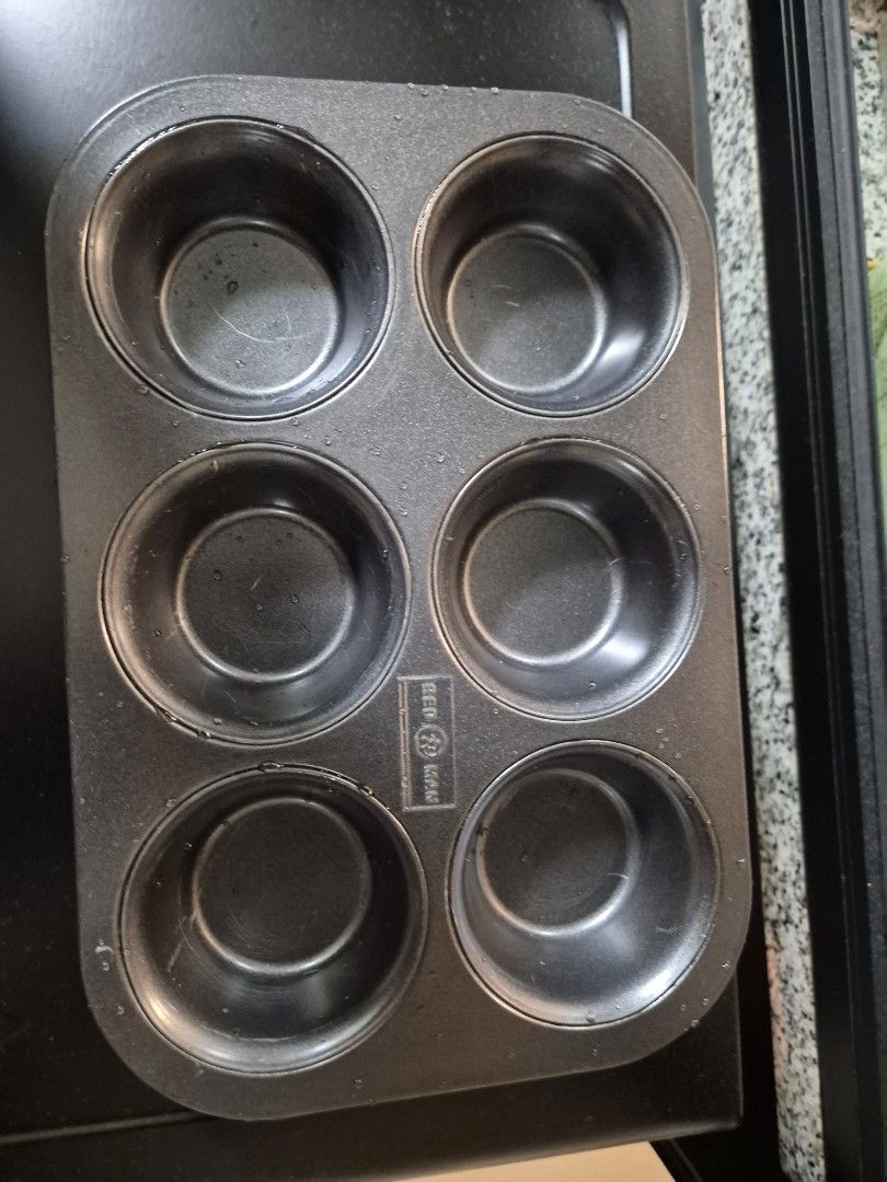 Cupcake baking tray