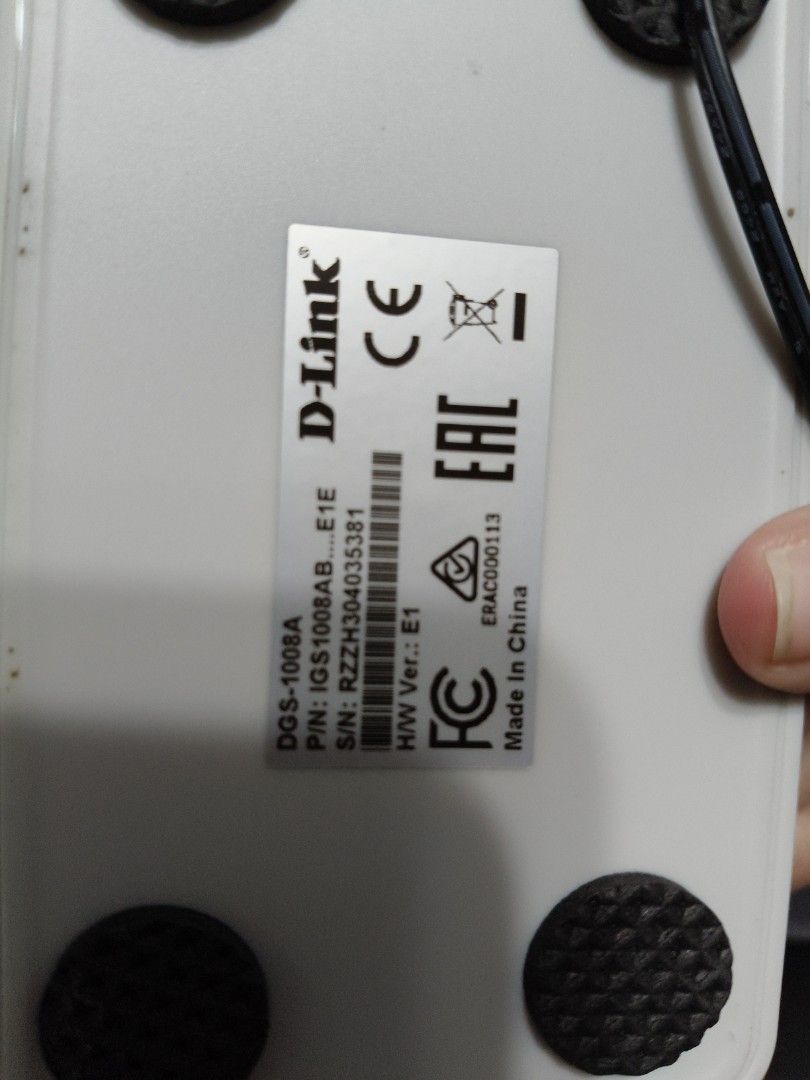 D-Link Network Switch (Category: Cables & Adaptors) located in Singapore. Submitted by smallbizhub (Listing ID 1371016255, Image 3). Description: DLink Network Switch..