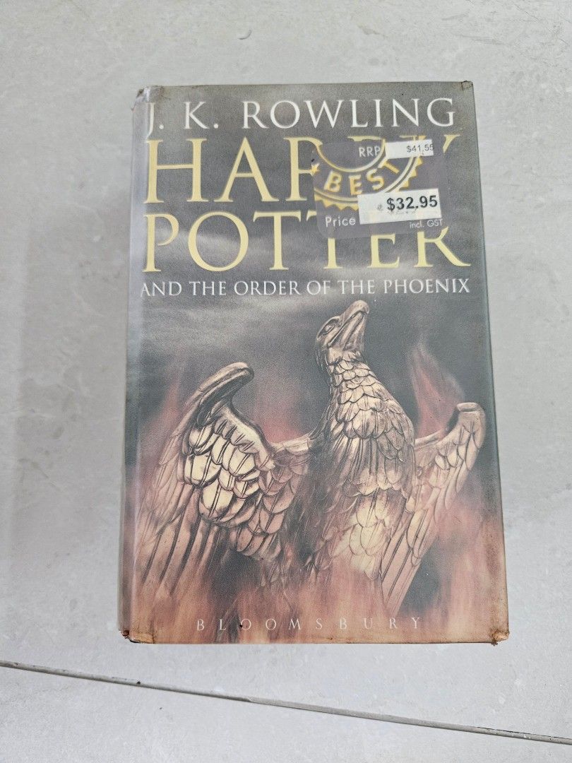 Harry Potter & The Order of The Phoenix (Category: Storybooks) located in Kuala Lumpur. Submitted by sellersavenue123 (Listing ID 1371080743, Image 1). Description: .
