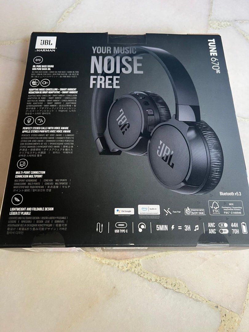Headset - JBL Tune 670 (Category: Headphones & Headsets) located in Singapore. Submitted by amethystcrystal (Listing ID 1370994514, Image 3). Description: Only one set available. Your music noise free💕.