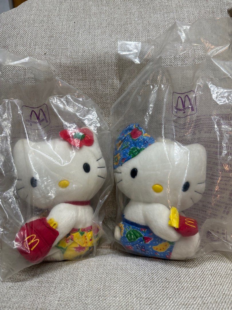 Hello Kitty公仔 （分類：動漫角色周邊）位於 Hong Kong。 由 kawaidevil 提交（商品編號 1371133097，圖片 4）。簡介： 全新，未拆過 但膠袋有污糟 每set$80。