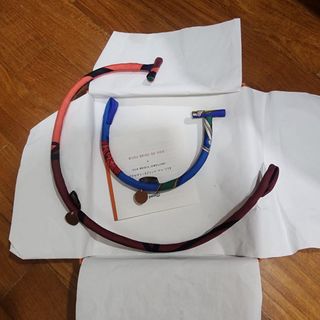 (Category: ) located in . Submitted by weavingroses (Listing ID 1371105014, Image 1). Description: .