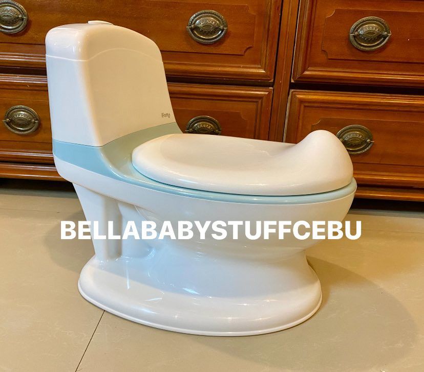 ifam easy doing potty trainer (Category: Toilet Training) located in Cebu City. Submitted by bellababystuffcebu (Listing ID 1371153475, Image 2). Description: ifam easy doing potty trainer Good as New Please see video for reference https://fb.watch/zwhPT7URGg/? PICK UP TALISAY DELIVERY / SHIPPING BUYERS EXPENSE COD AVAILABLE LOC. CEBU.