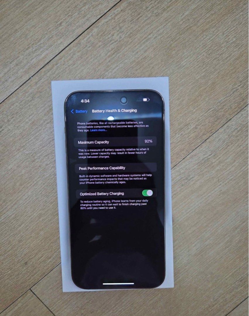 iPhone 14 Pro Max 128GB Like New Condition (Category: iPhone 14 Series) located in Marikina City. Submitted by ranmaonli59955 (Listing ID 1371053344, Image 3). Description: no issues globe locked like new condition used as only backup phone comes with free cases, original box and cord.